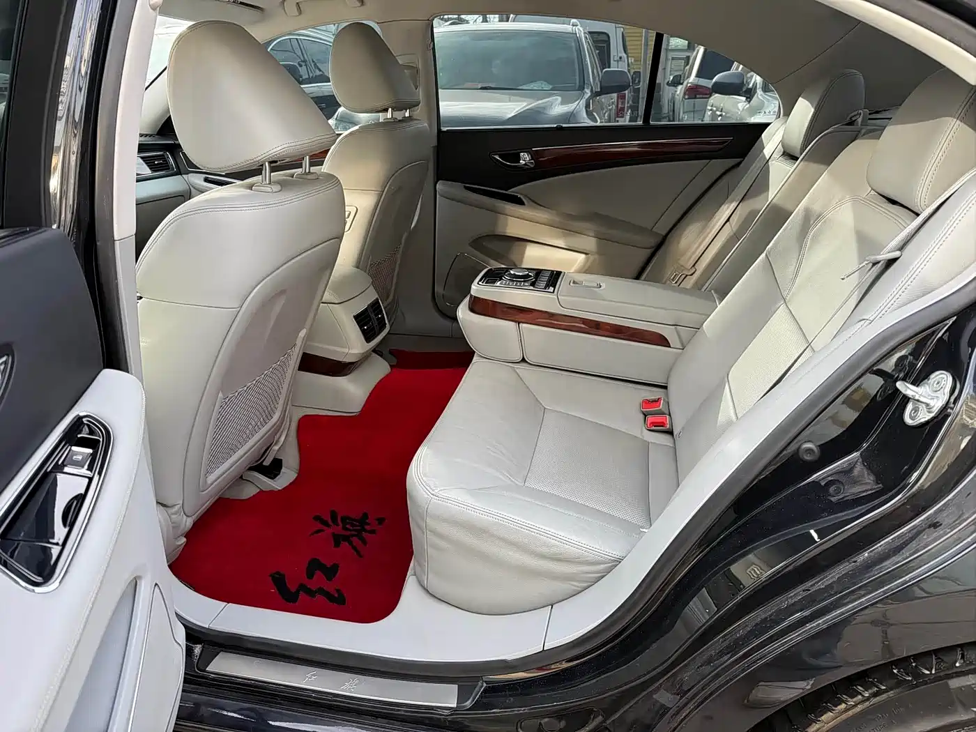 Hongqi H7 2015