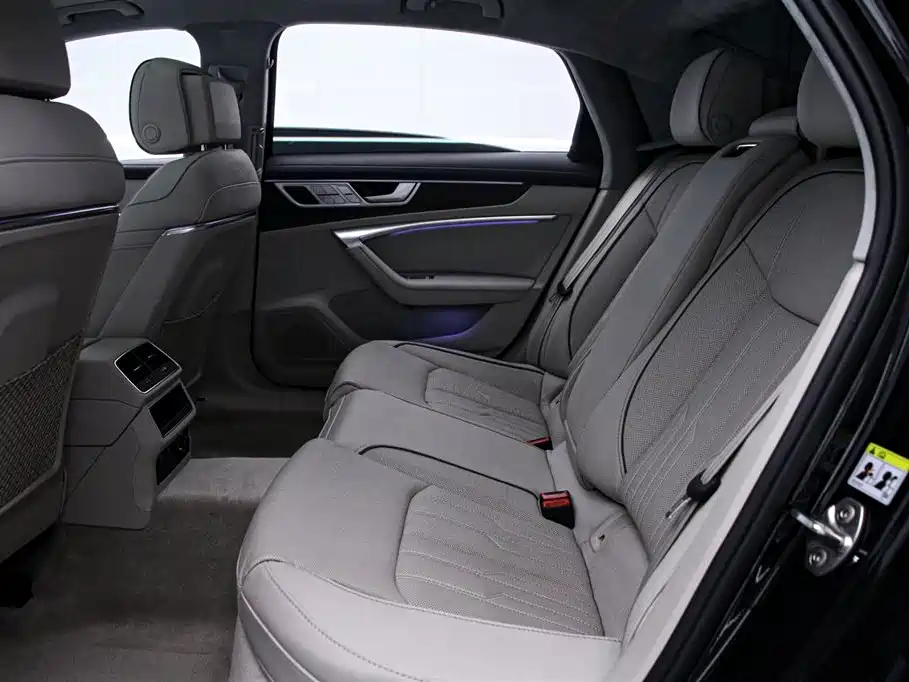 Audi A6L 2023 55 TFSI quattro Exclusive Elegance фото 14
