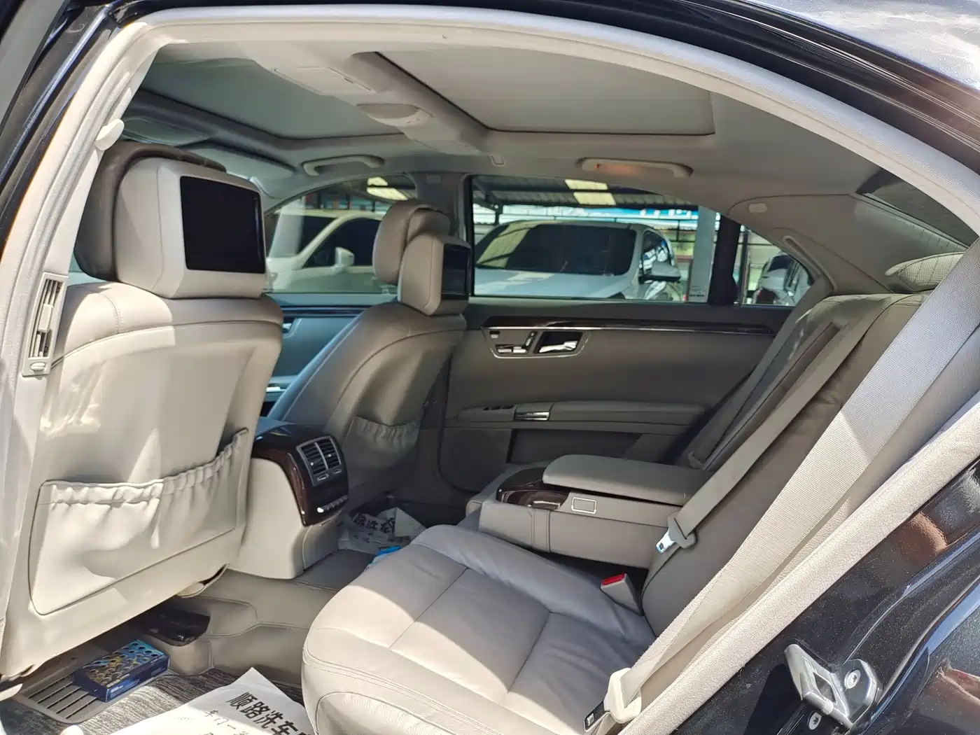 Mercedes-Benz S-Class 2012 S 300 L Premium Grand Edition фото 7