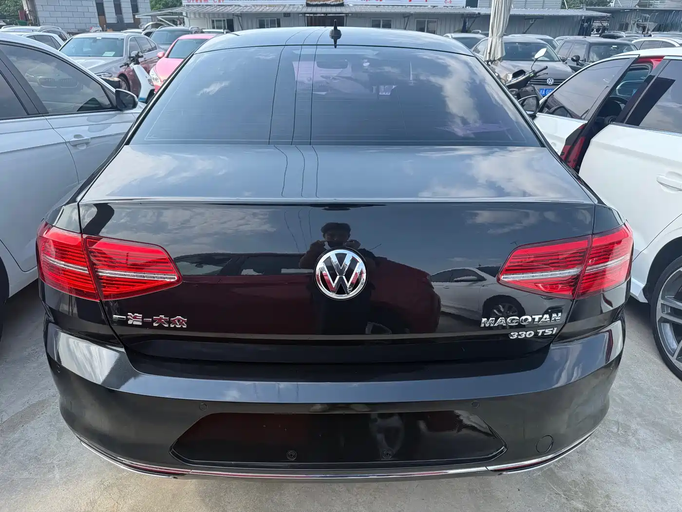 Volkswagen Magotan 2019 330TSI DSG Luxury Class China VI фото 15