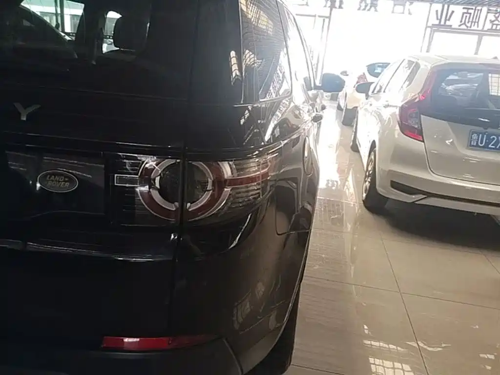 Land Rover Discovery Sport 2017 2.0T SE фото 8