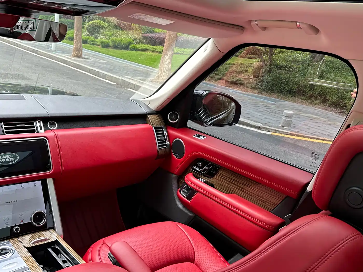 Land Rover Range Rover 2019 3.0 SCV6 Heritage Edition фото 9