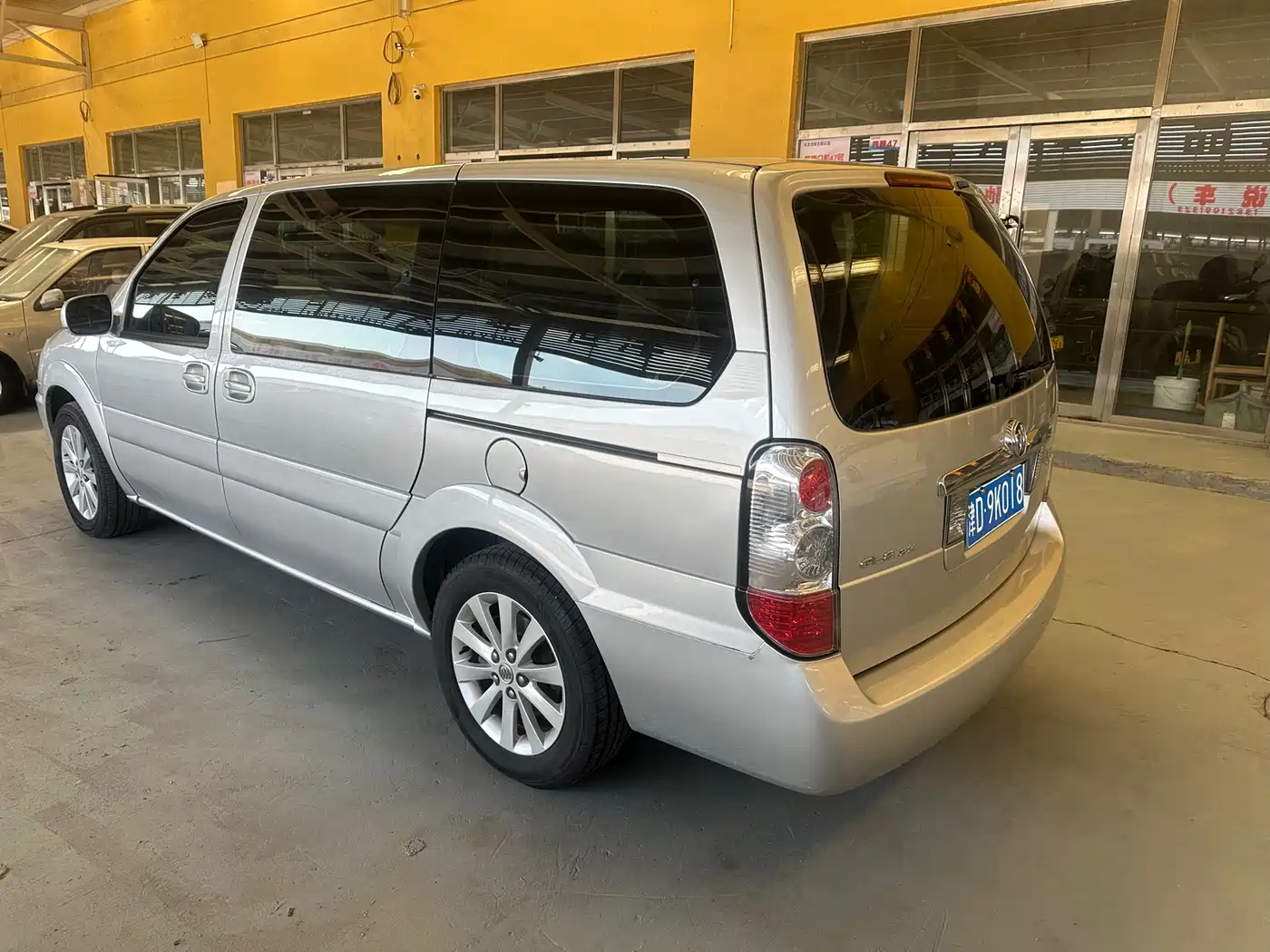Buick GL8 2014 2.4L Classic Edition фото 5