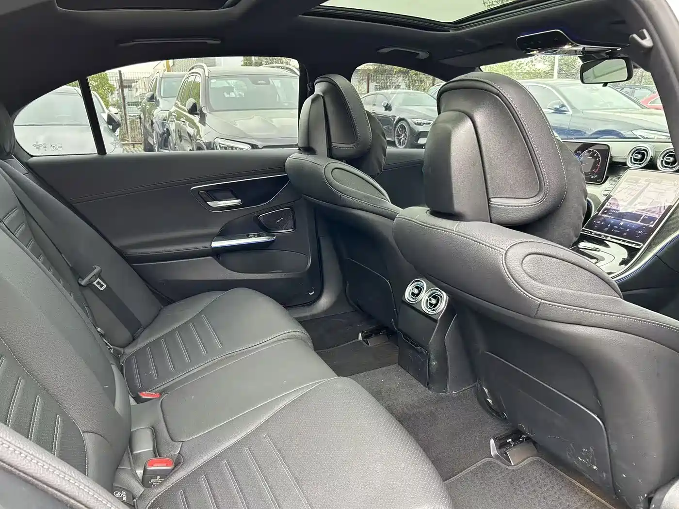 Mercedes-Benz C-Class 2024 Facelift III C 260 L Sport фото 13