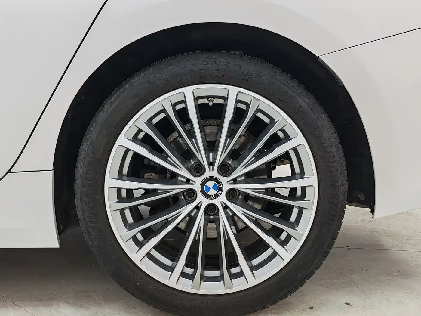 BMW 3 Series 2022 320i Sport Package фото 16