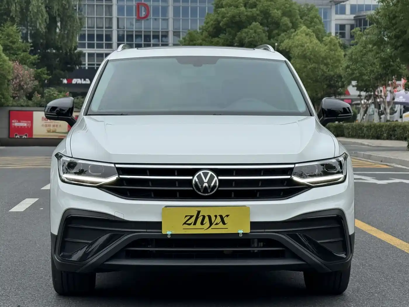 Volkswagen Tiguan L 2025 Model 300TSI Auto 2WD Dragon Edition фото 2