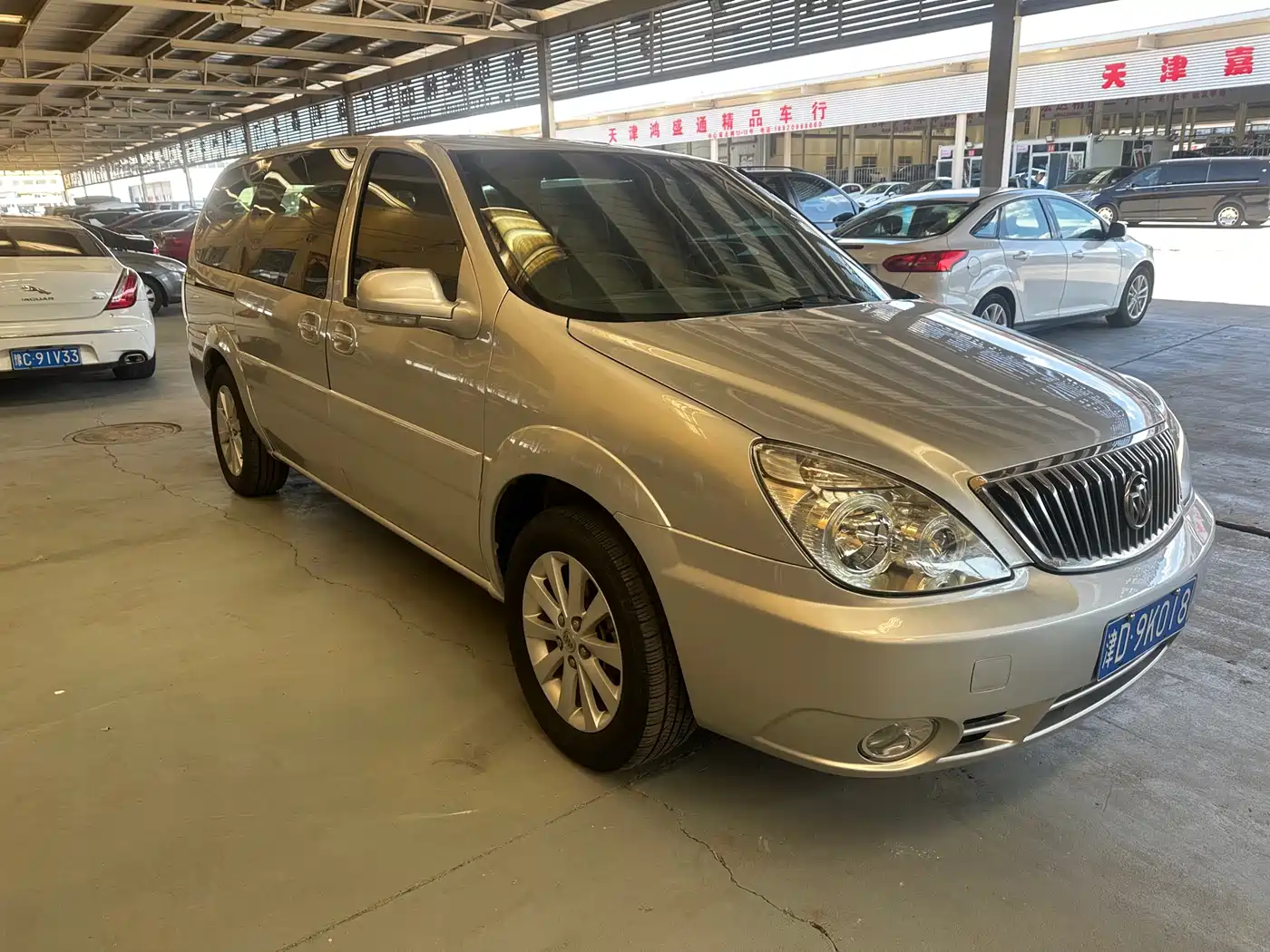 Buick GL8 2014 2.4L Classic Edition фото 3