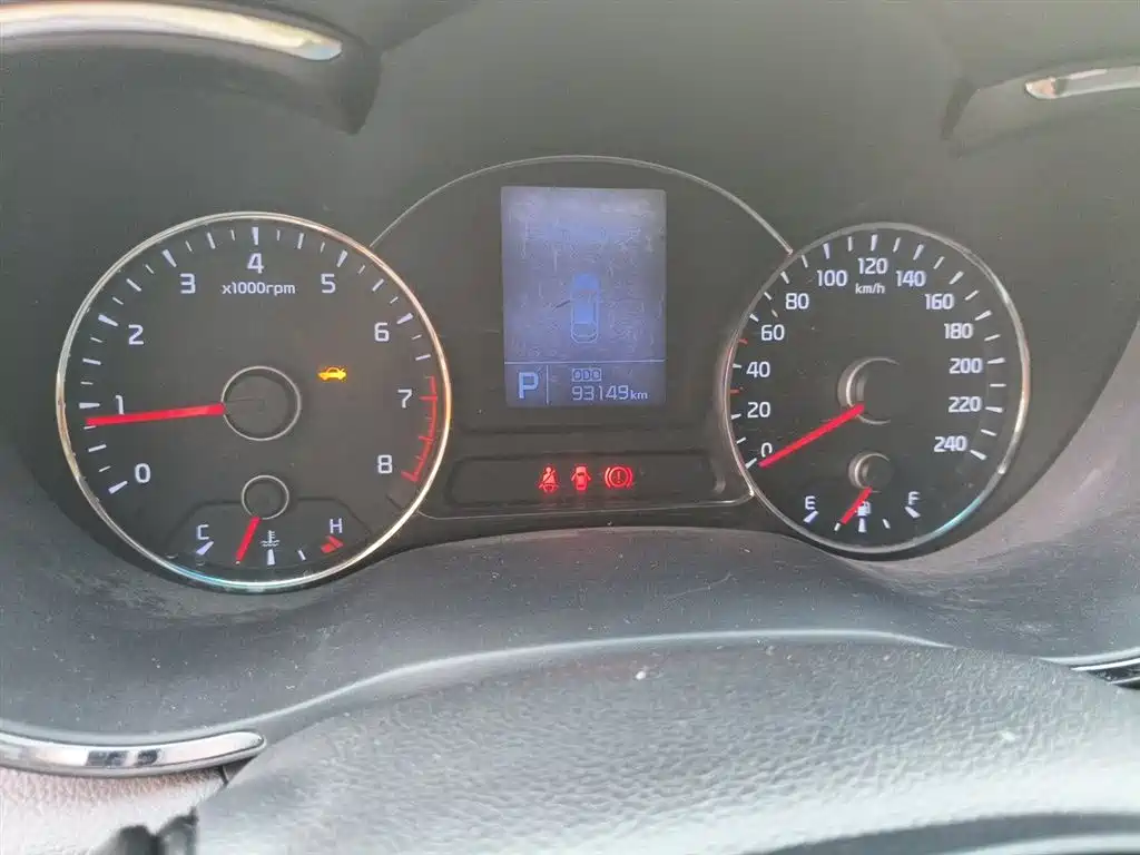 Kia K3 2013 1.6L Automatic GLS фото 8