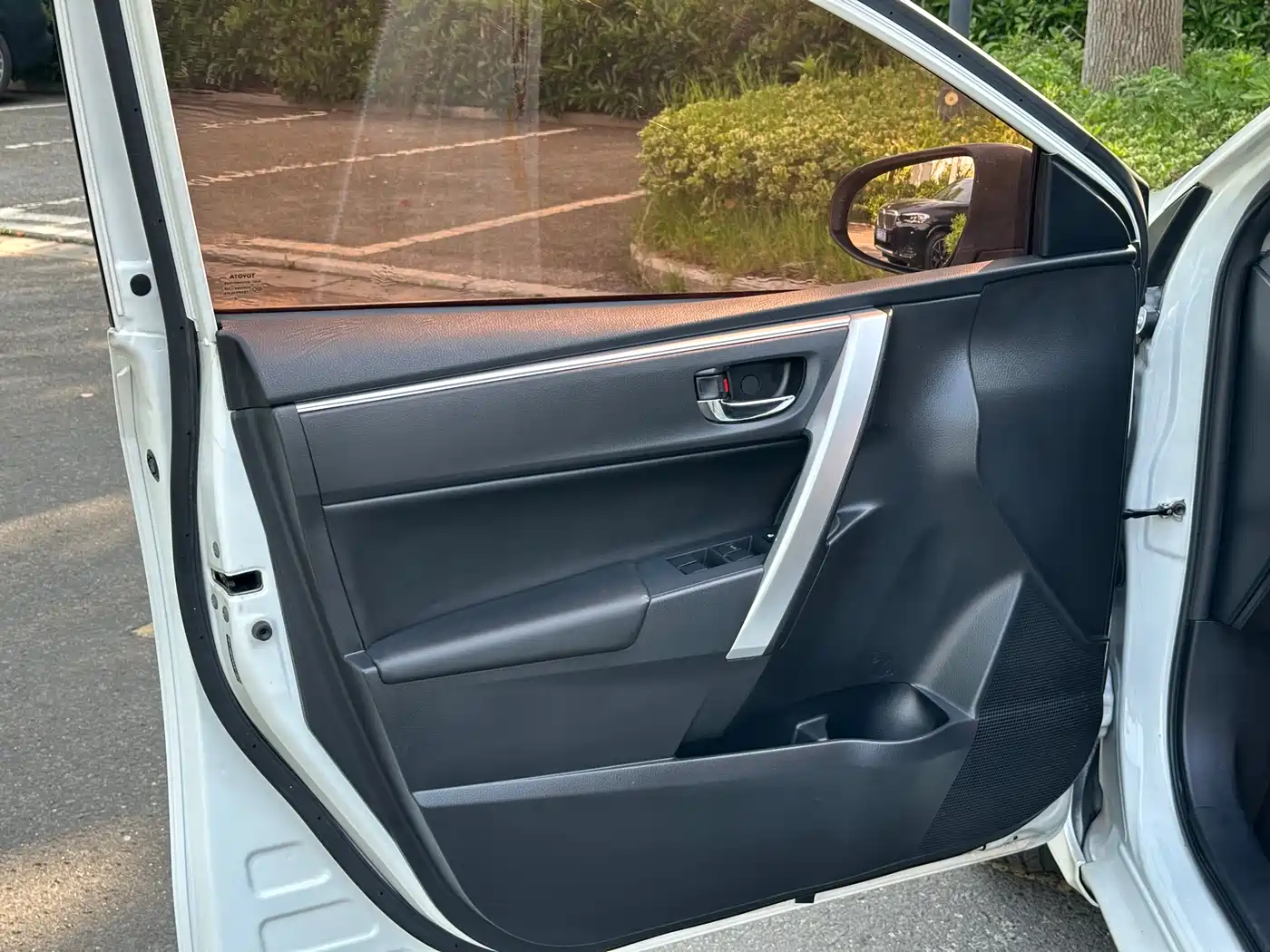 Toyota Levin 2017 Facelift 185T CVT Elite (China V) фото 11