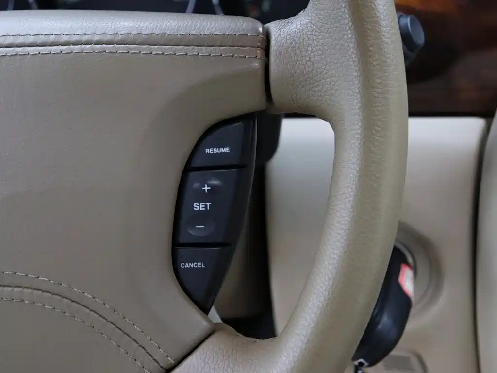 Jaguar XJ 2005 2004 Model XJ8 4.2