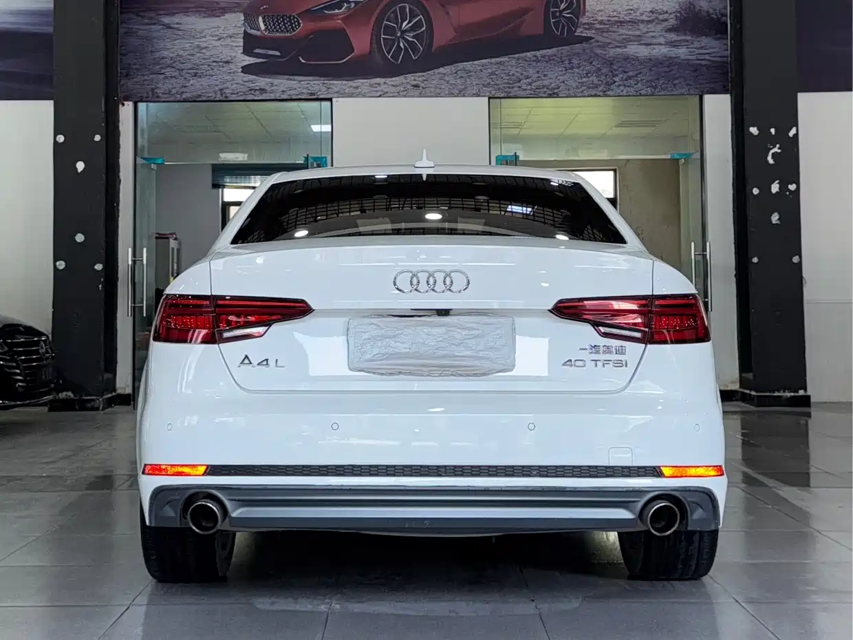 Audi A4L 2018 30th Anniversary 40 TFSI Fashion фото 3