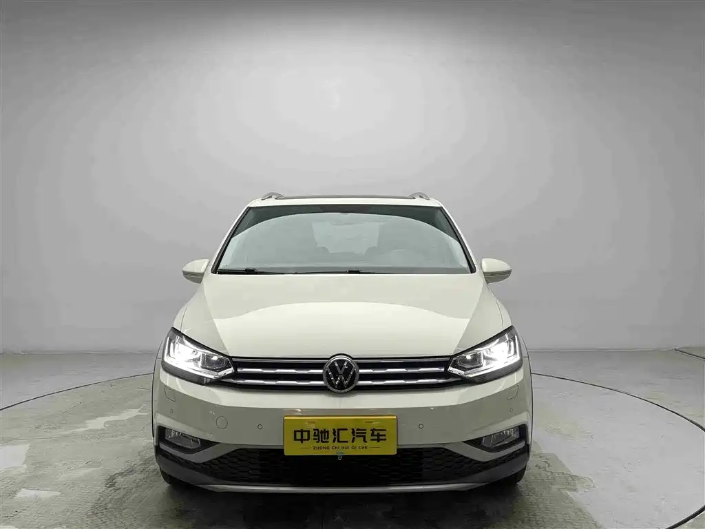 Volkswagen Touran 2021 Touran L 280TSI DSG Cross Edition 6-seater фото 2
