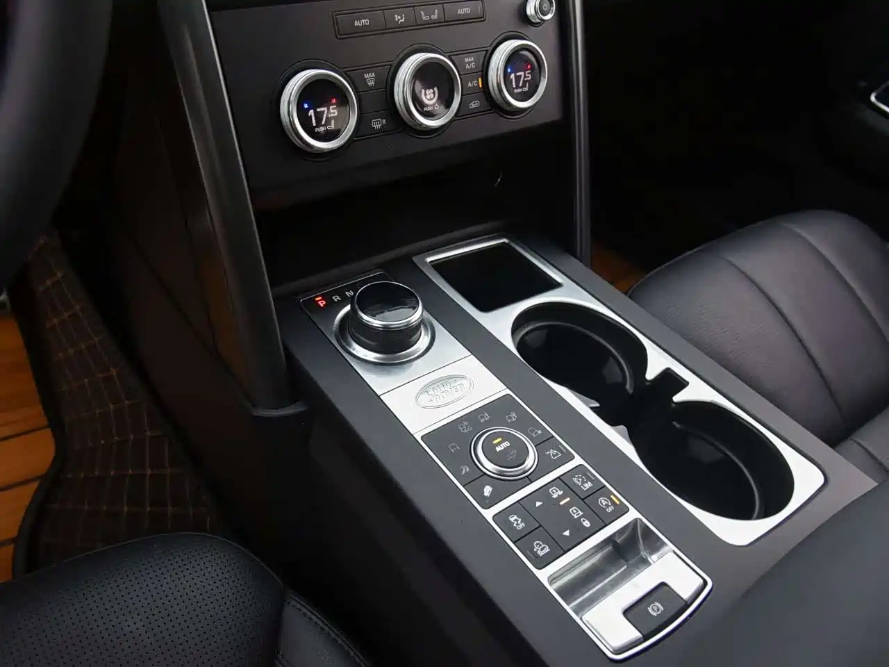 Land Rover Discovery 2020 3.0 SC V6 30th Anniversary Special Edition фото 10