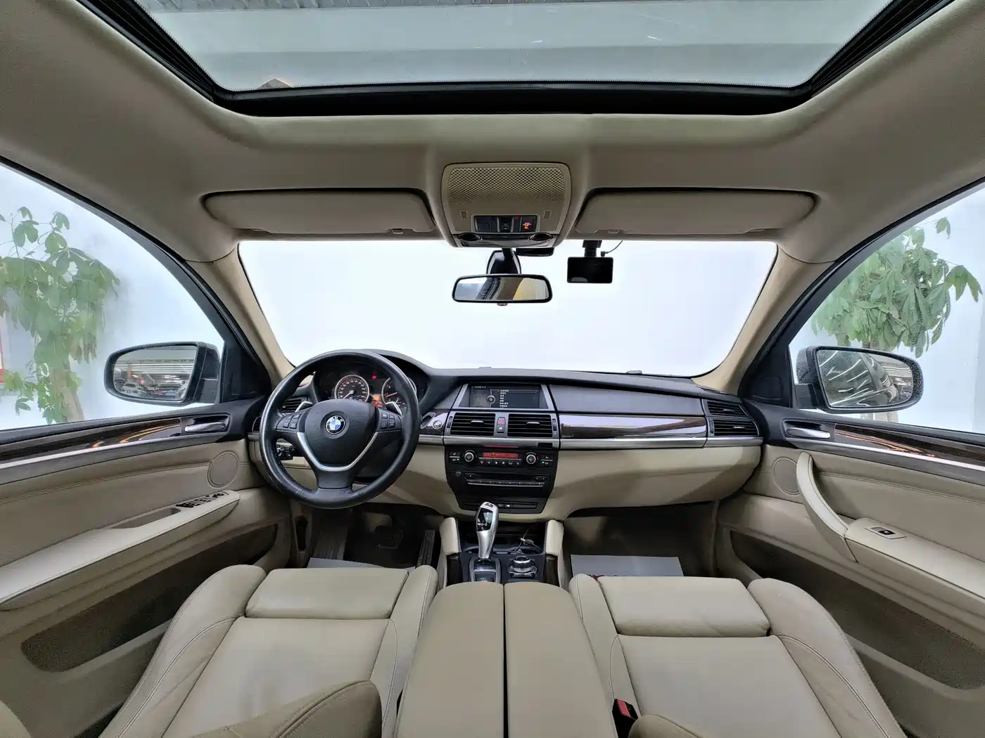 Photo 24 - BMW X6