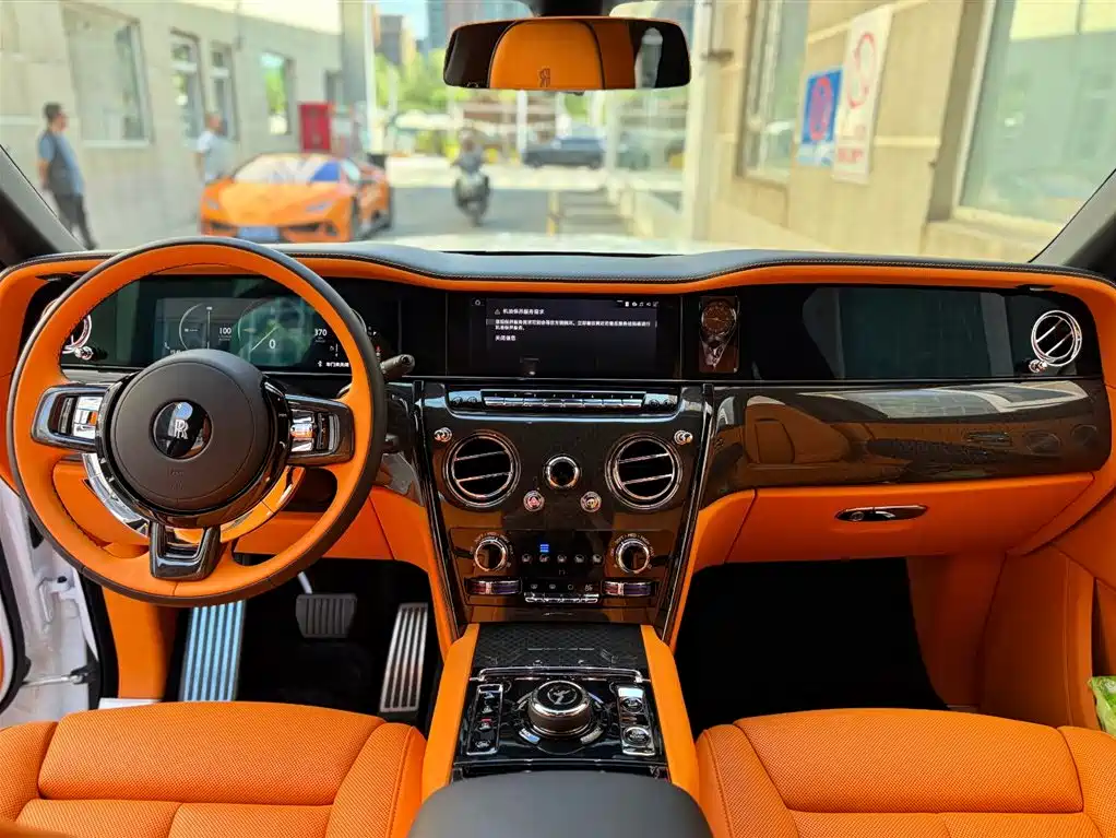 ROLLS-ROYCE CULLINAN
