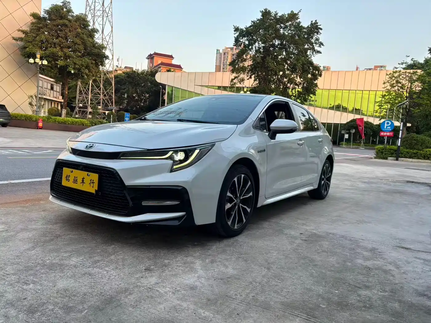 Toyota Levin 2021 Dual Engine 1.8H E-CVT Sport