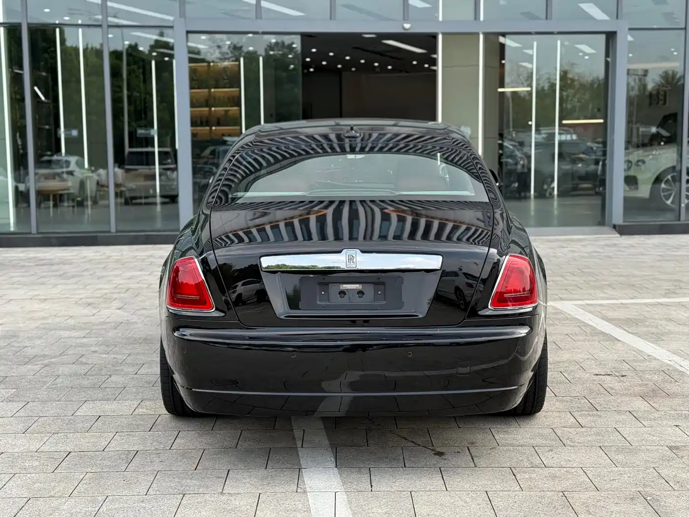 Rolls-Royce Ghost 2016 2014 6.6T Standard Edition