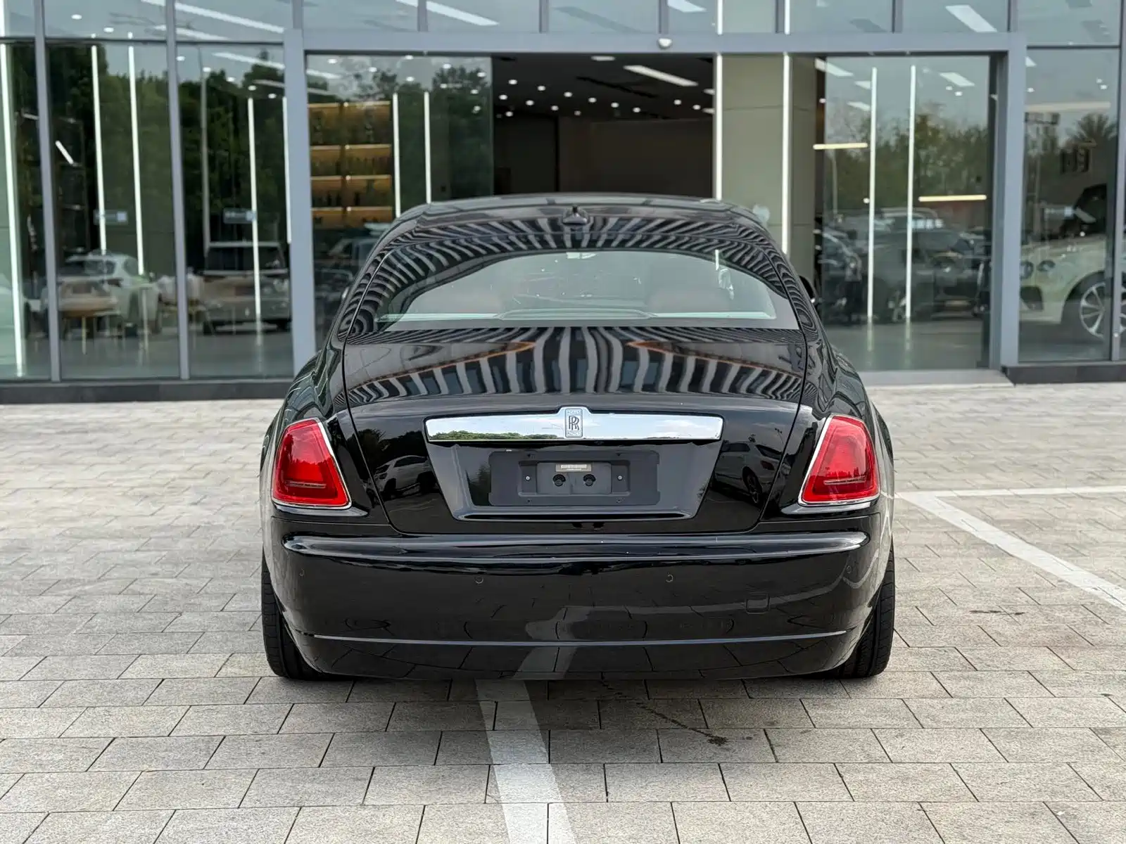 Фото 13 - Rolls-Royce Ghost