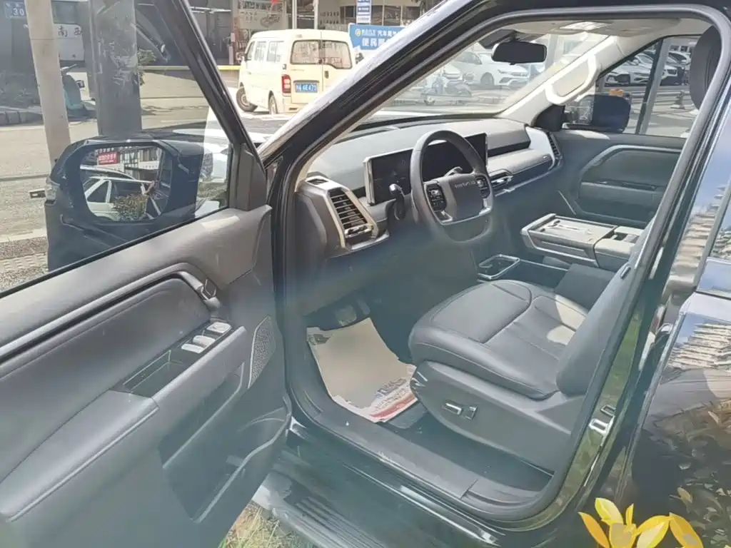 SAIC Maxus Interstellar X 2025 2025 2.5T Luxury Edition