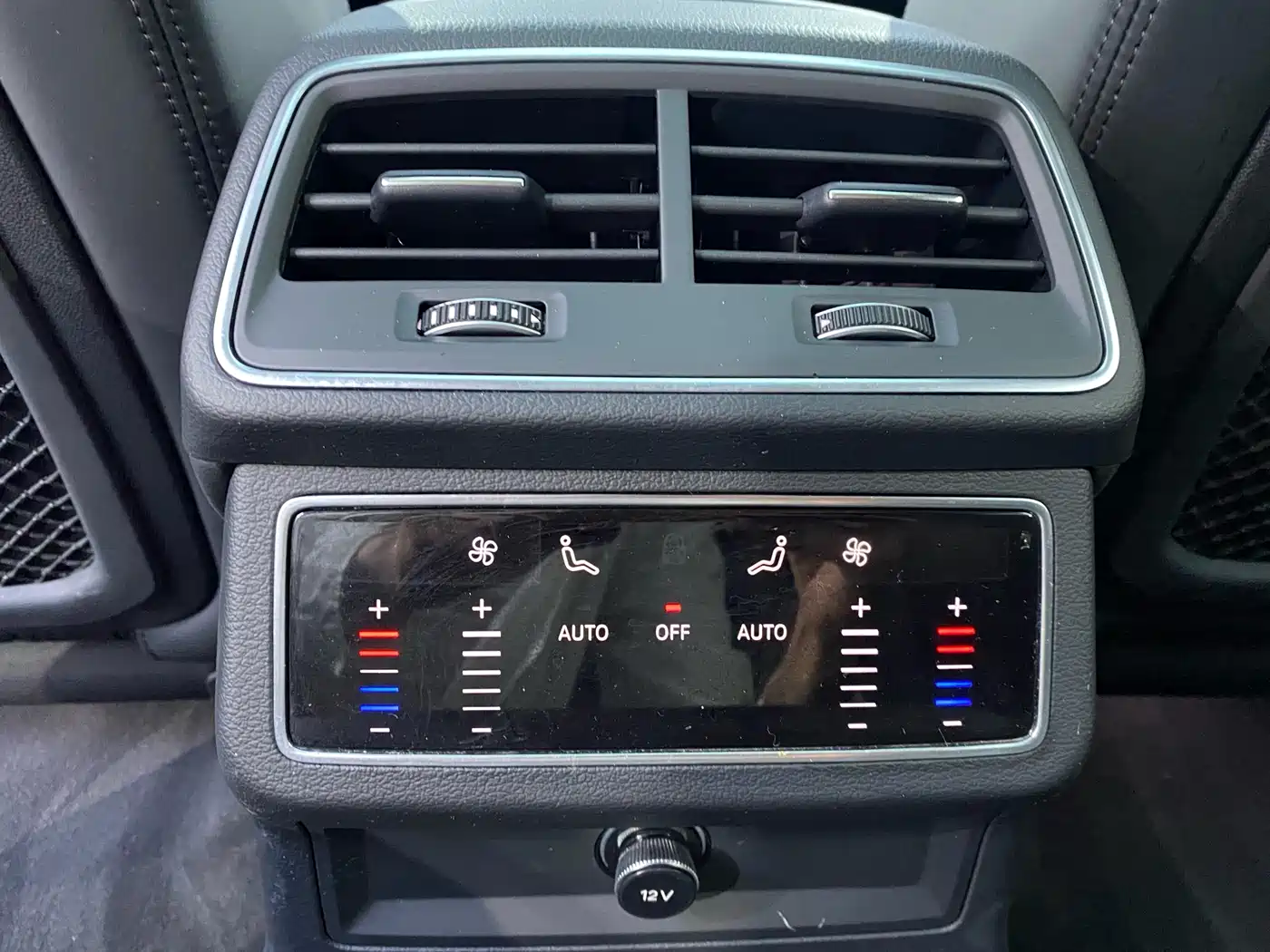 Audi A7 2023 Model 45 TFSI Premium Selection Edition фото 15