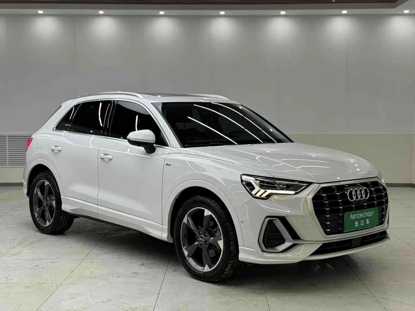 Audi Q3 2022 35 TFSI Fashion Dynamic фото 2