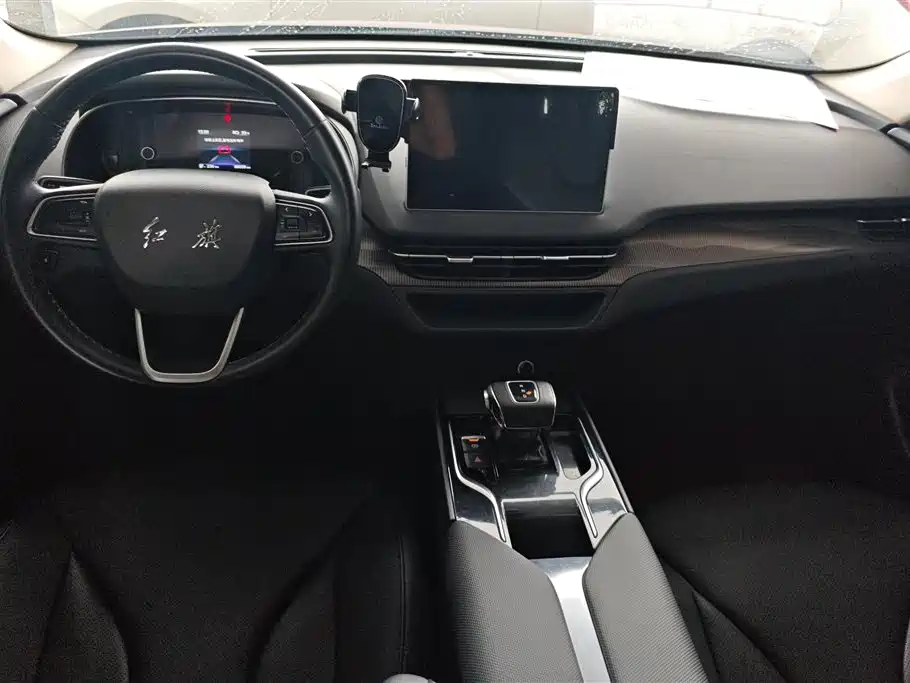 Hongqi E-QM5 2023 Facelift Basic Travel Edition фото 12