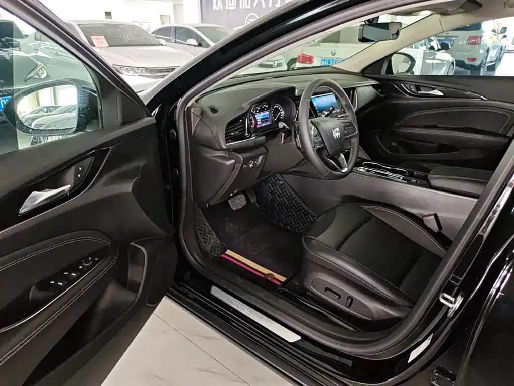 BUICK REGAL