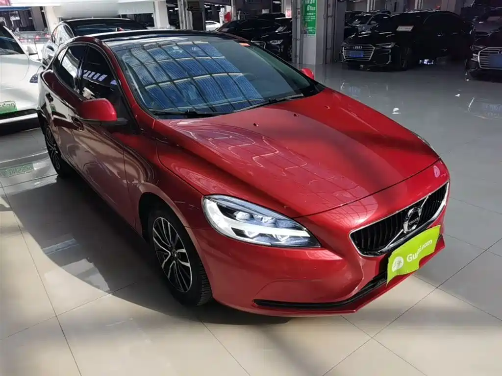 Volvo V40 2019 2019 T3 Momentum