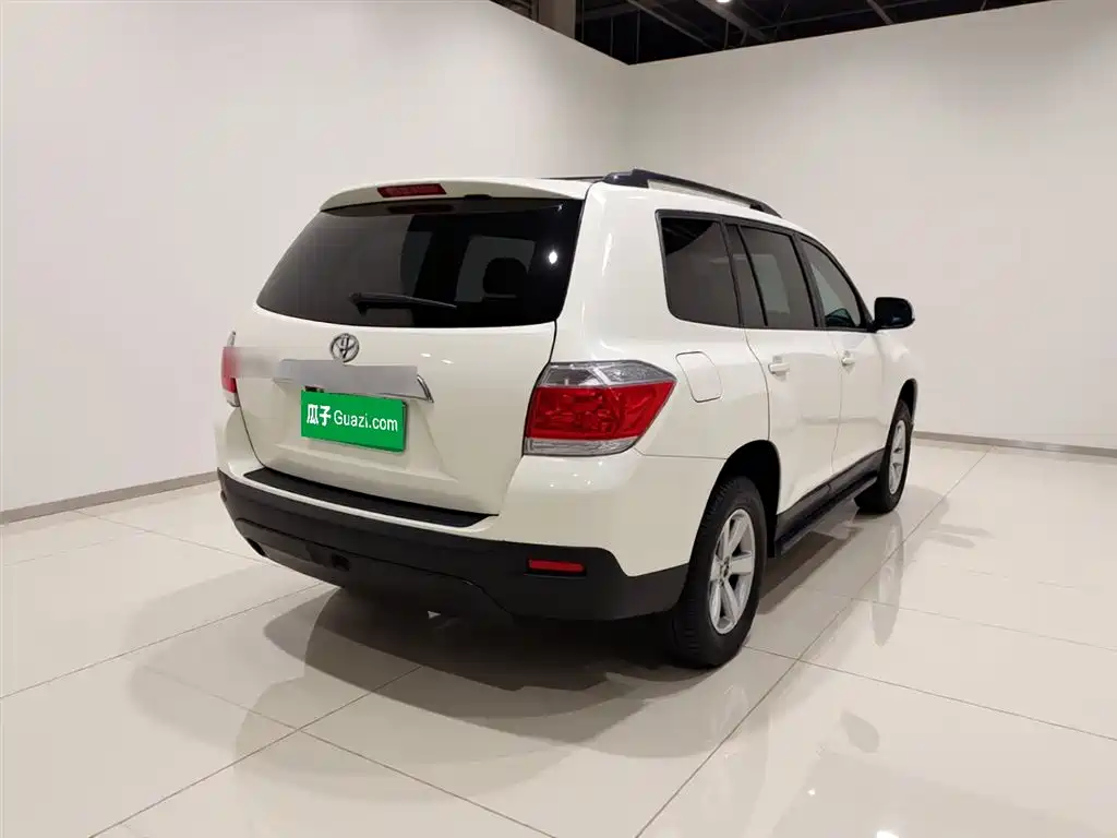Toyota Highlander 2012 2.7L 2WD 5-seater Elite Edition фото 6