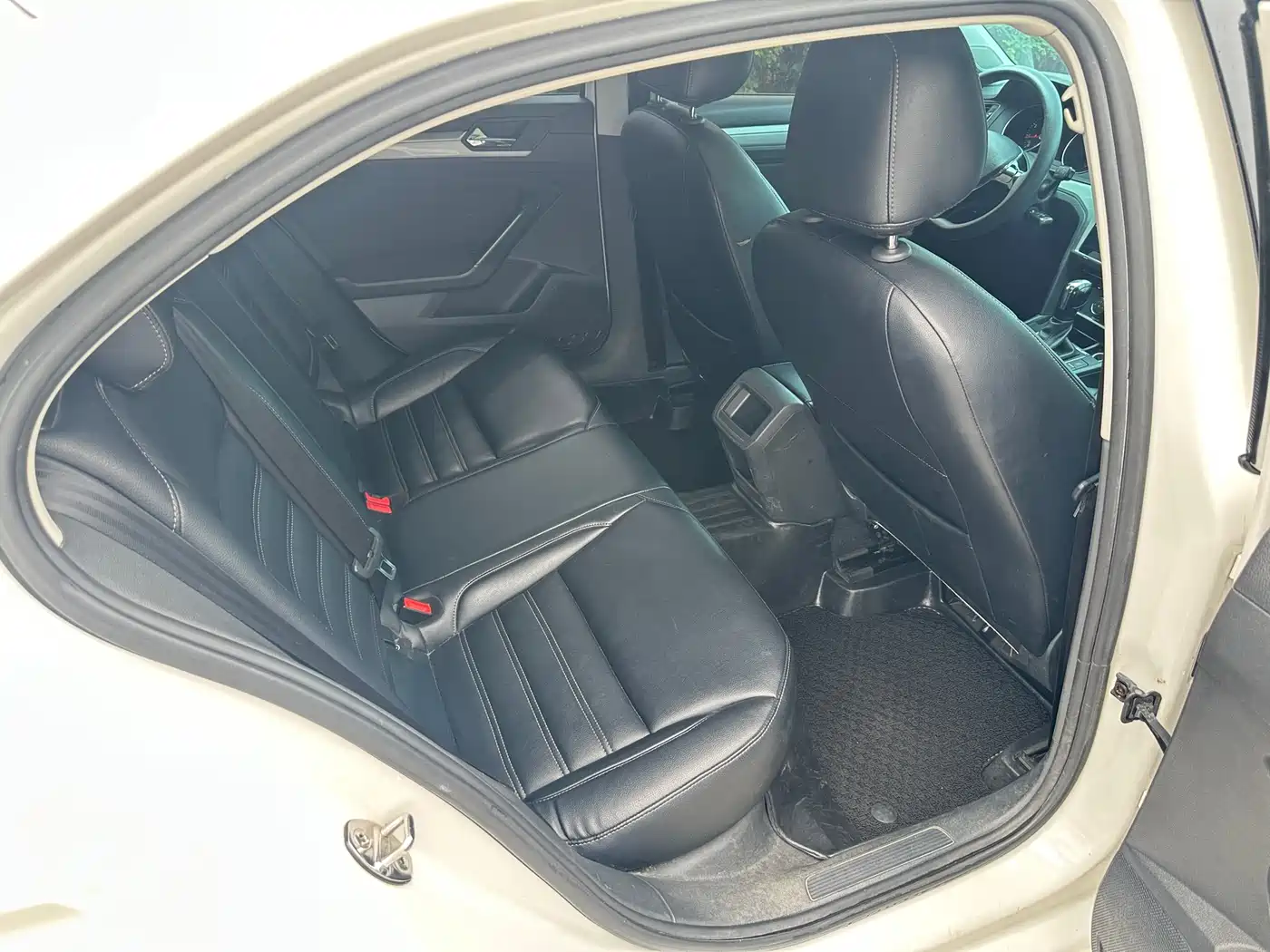 Volkswagen Lamando 2017 230TSI DSG Trend Edition фото 8