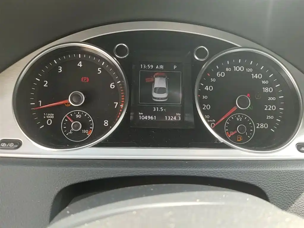 Volkswagen FAW-Volkswagen CC 2016 Model 1.8TSI Luxury фото 12