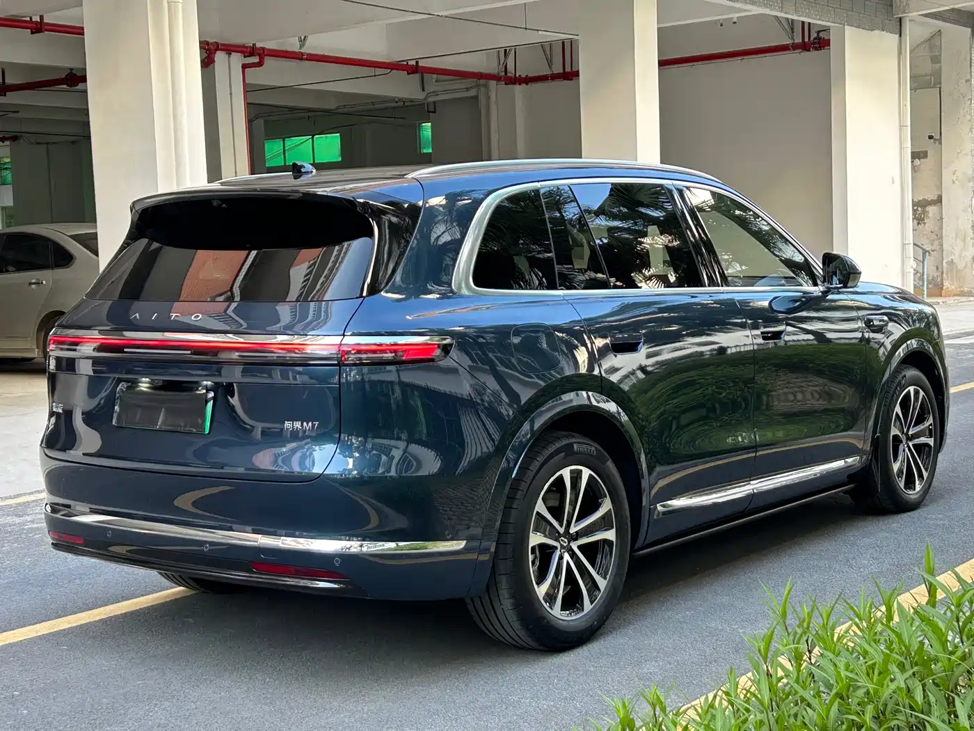 AITO Wenjie AITO M7 2026 Extended Range Pro+ AWD 5-seater фото 7