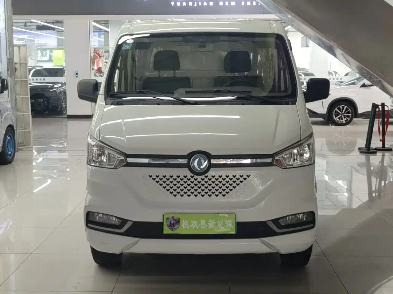 Dongfeng Yufeng Yufeng EM26 2023 2023 Standard Edition 41.472kWh Henan Lithium