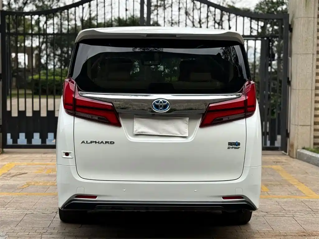 Toyota Alphard 2019 Hybrid 2.5L Luxury фото 6