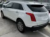 Photo 9 - Cadillac XT5
