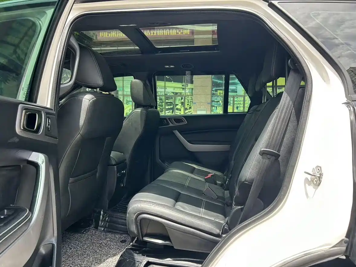 Ford Everest 2018 2017 2.0T Gasoline Automatic 4WD Luxury Edition 5-Seater