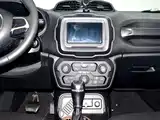 Фото 11 - Jeep Renegade