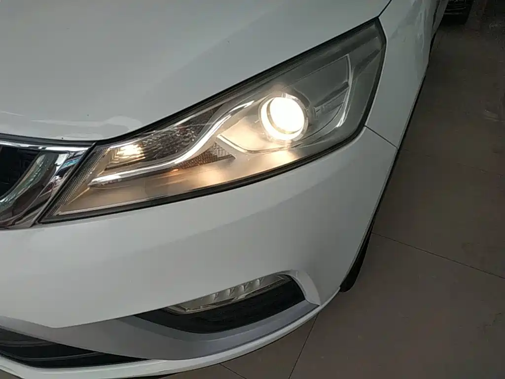 Geely Emgrand GS 2016 2016 Elegance Edition 1.3T Automatic Premium