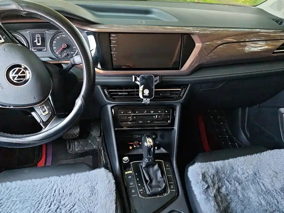 Volkswagen Tharu, миниатюра 13