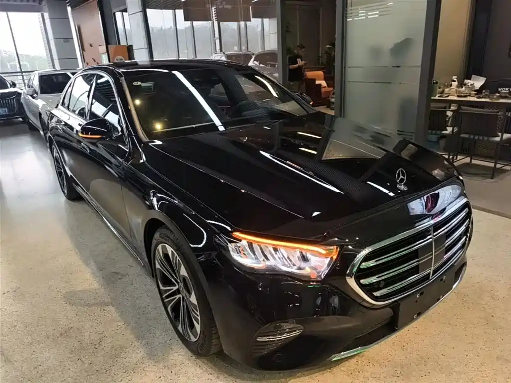 Mercedes-Benz E-Class New Energy 2024 E 350 e L Plug-in Hybrid Sedan фото 4