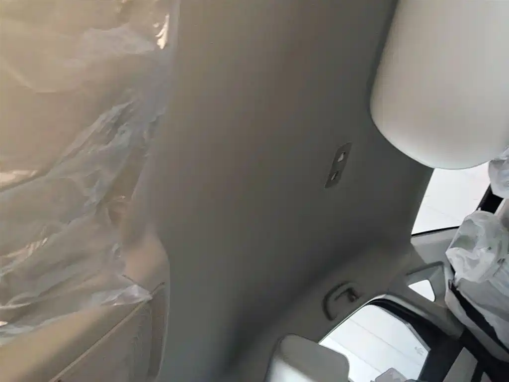 BYD Hai Bao 05 DM-i 2026 DM-i 128KM Luxury фото 18