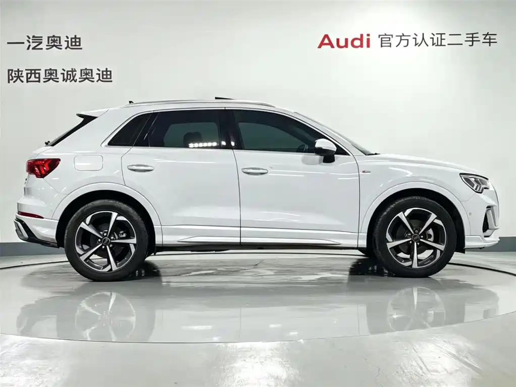 Audi Q3 2024 35 TFSI Fashion Sport фото 3