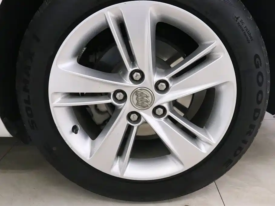 Buick Regal 2017 20T Elite Type фото 17