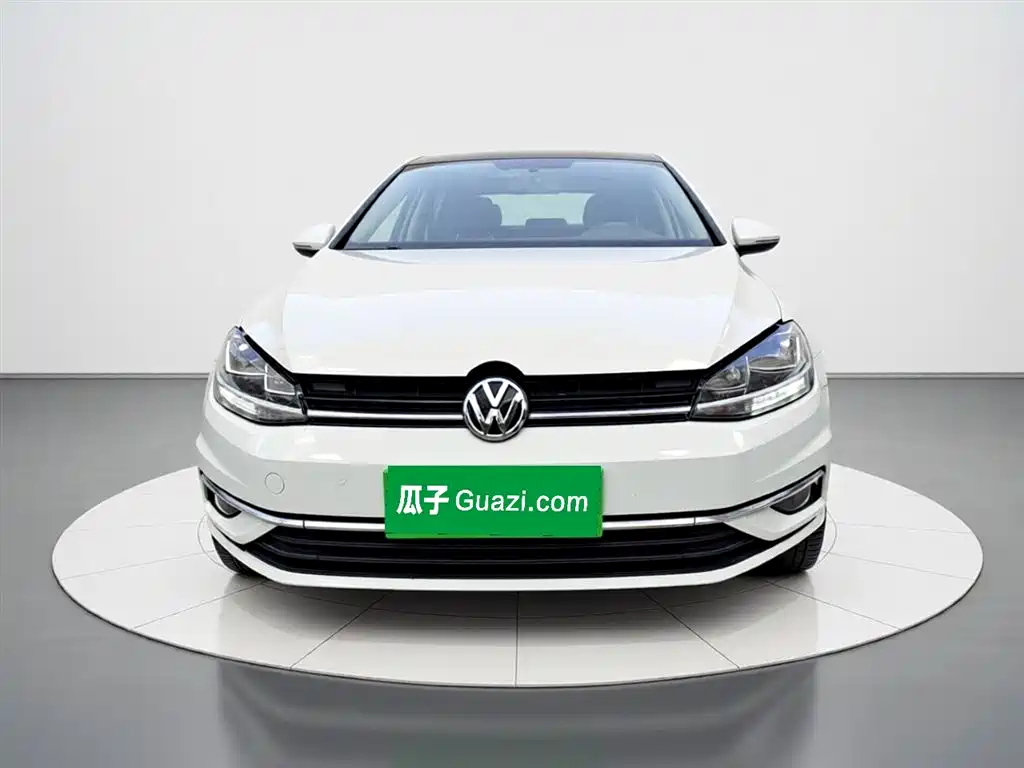 Volkswagen Golf 2018 1.6L Automatic Comfort фото 2