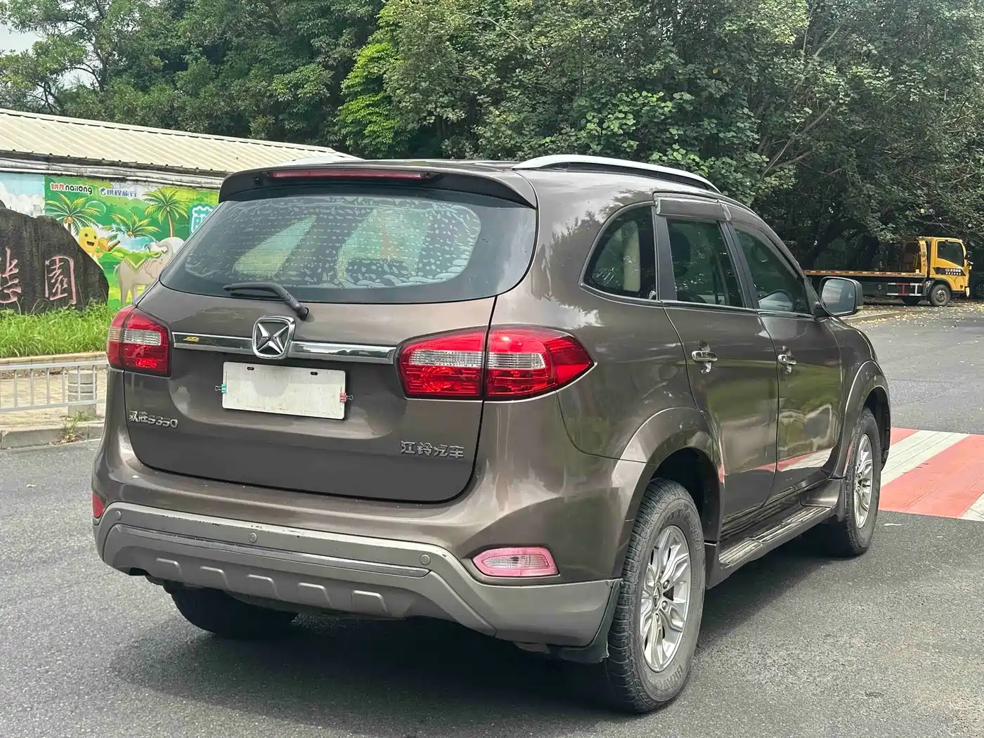 Jiangling Yusheng S350 2014 2014 2.4T Auto 2WD Diesel Luxury Sunroof 5-seater