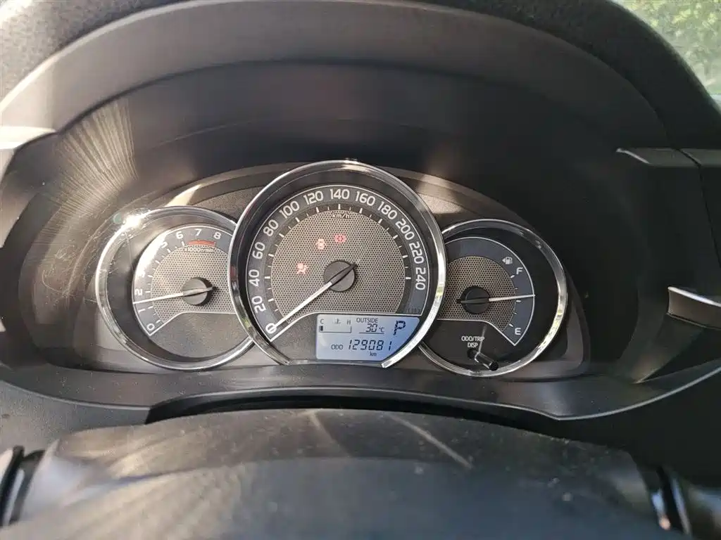Toyota Levin 2014 1.6G CVT Elite Edition фото 12