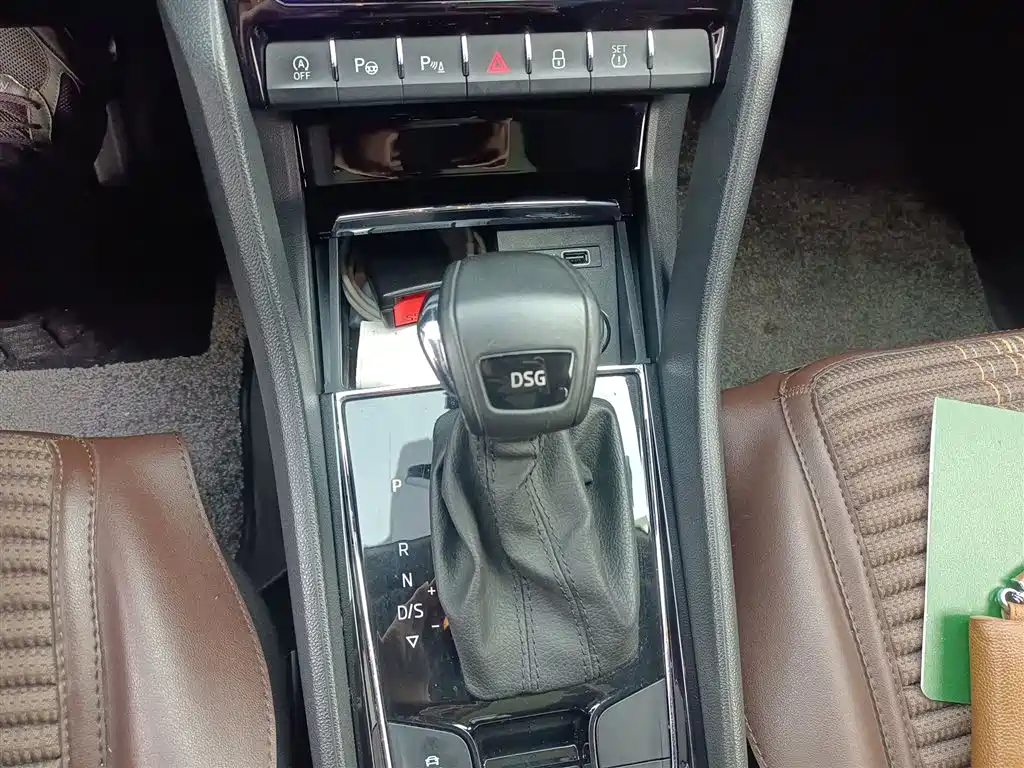 Škoda Kodiaq 2021 TSI330 5-seat 2WD Luxury Premium фото 10