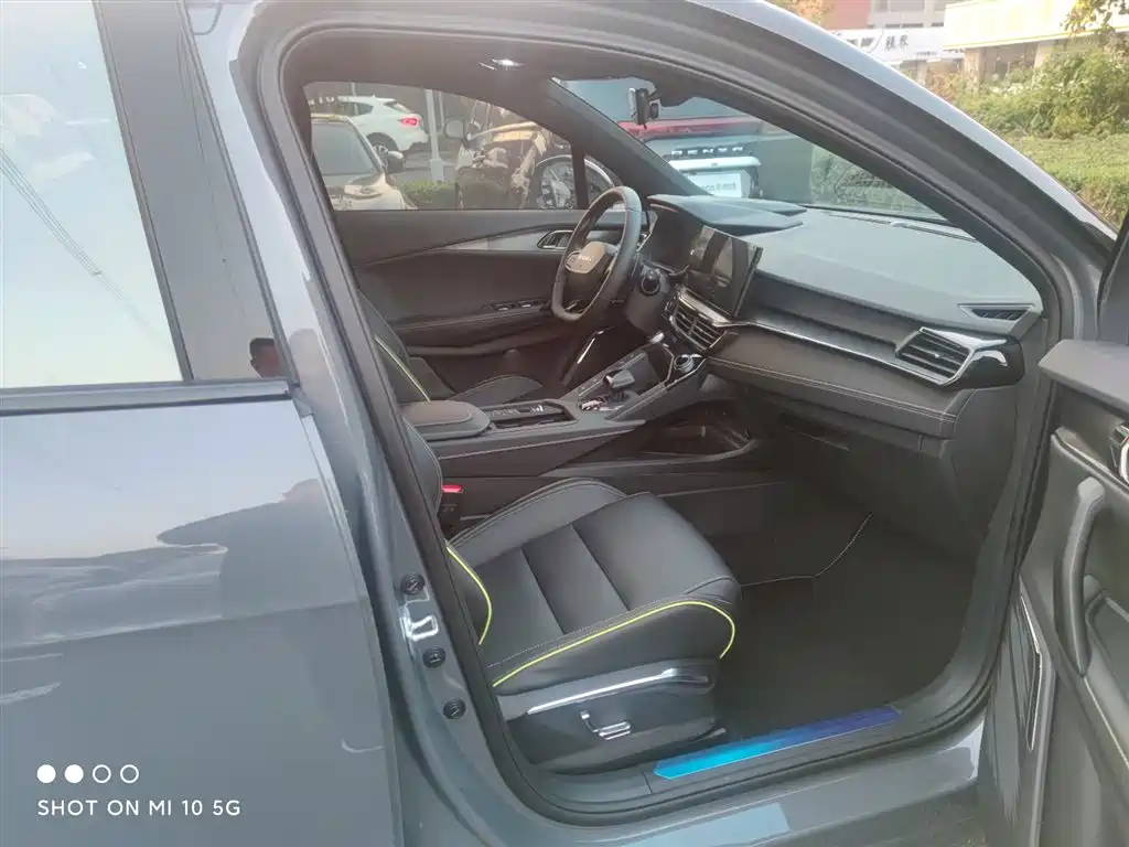 Lynk & Co 06 2023 Remix 1.5T Power Halo фото 4