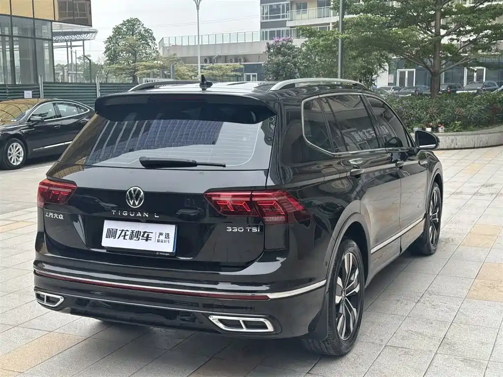 Volkswagen Tiguan L 2023 330TSI Auto 2WD R-Line Premium Edition фото 21