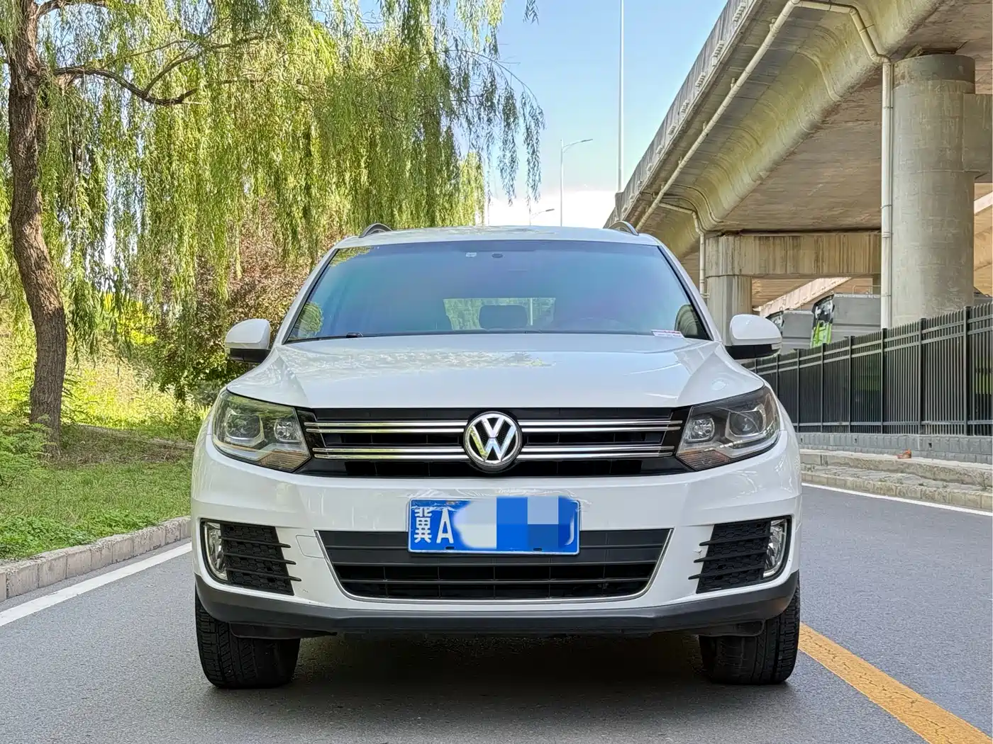 Volkswagen Tiguan 2013 1.8TSI Auto 2WD Comfort Edition фото 2